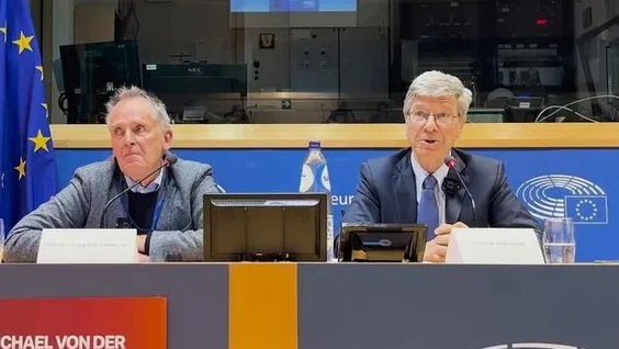 Джеффри Сакс в Европарламенте подтвердил позиции Ноты ОКР о признании США страной агрессором